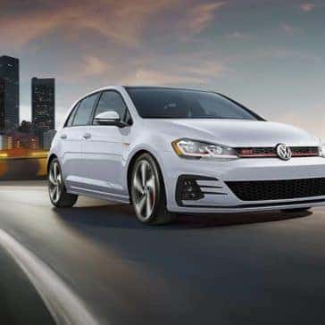2020 VW Golf GTI Leaving The City