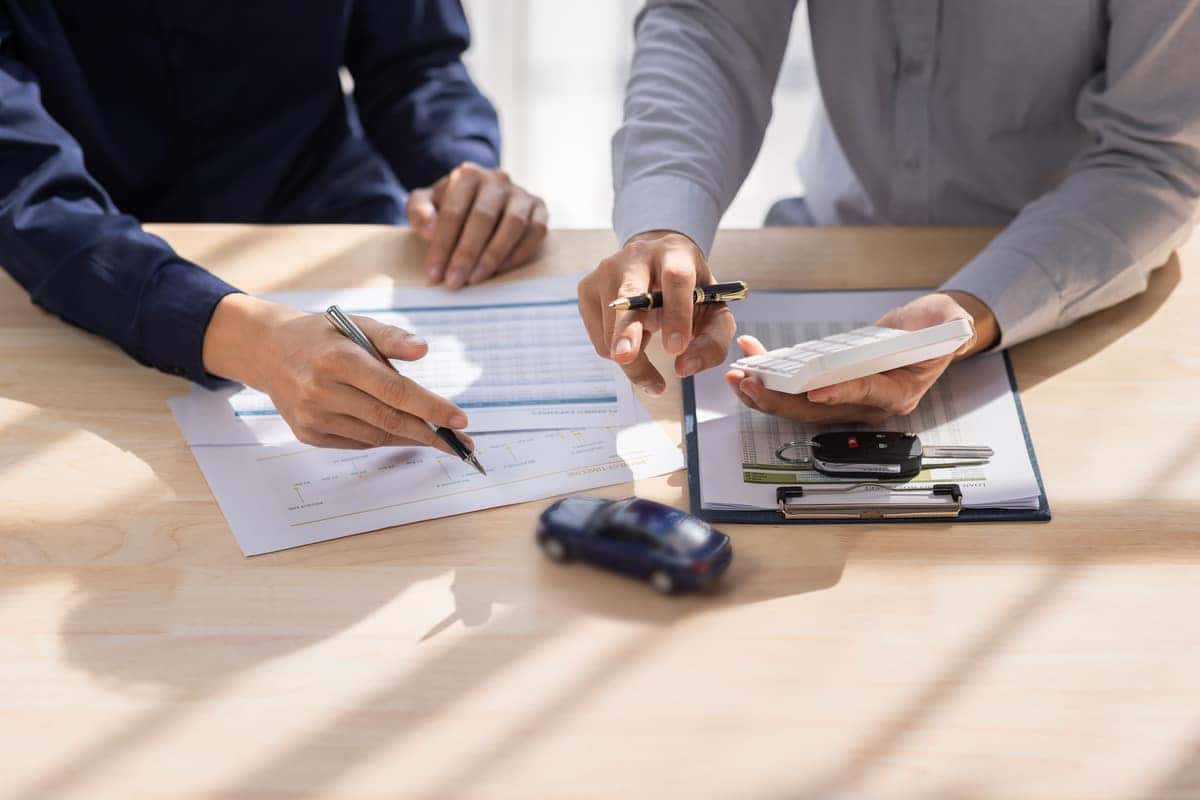 lease or finance a car