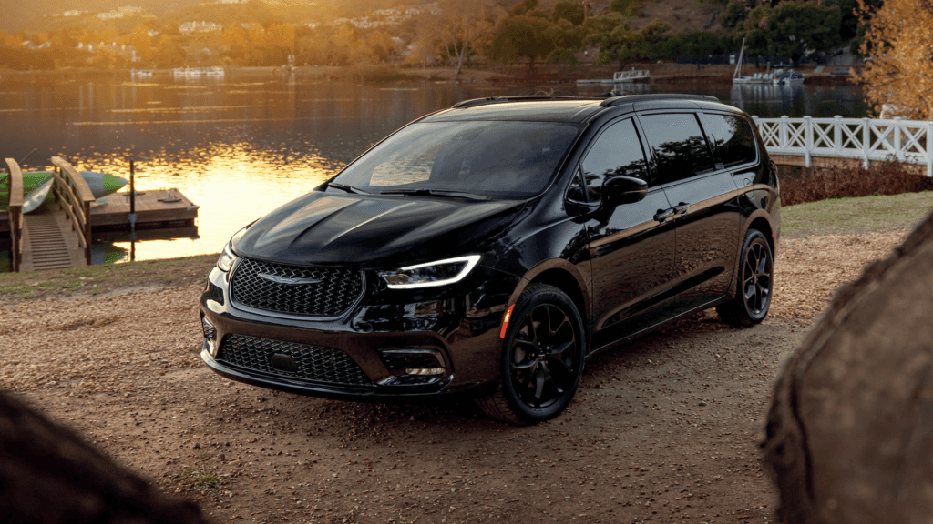 2024-Chrysler-Pacifica