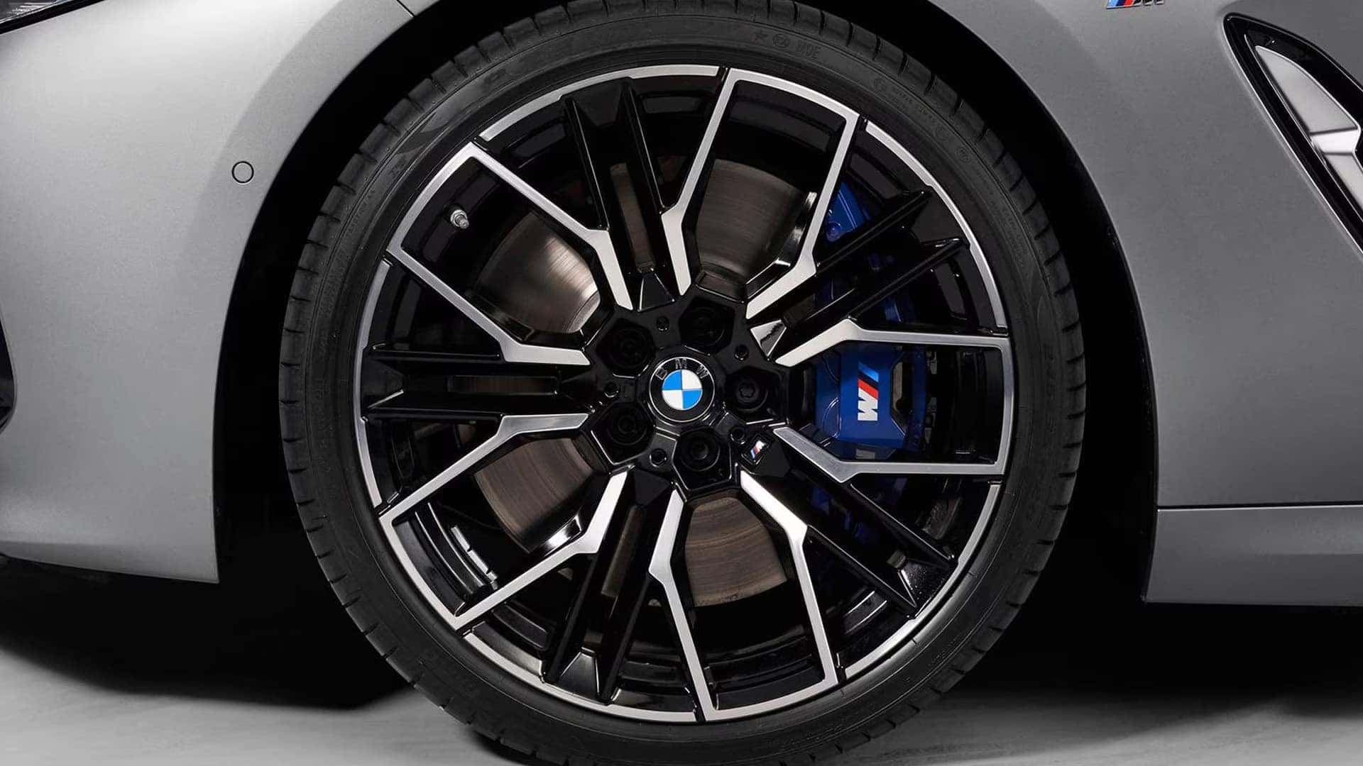 Close Up of Rims on 2025 BMW 8 Series Convertible