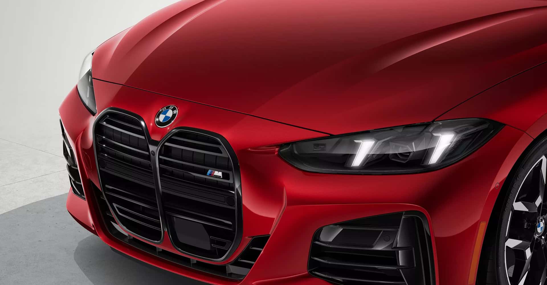 Front of 2025 BMW 4 Series Coupe