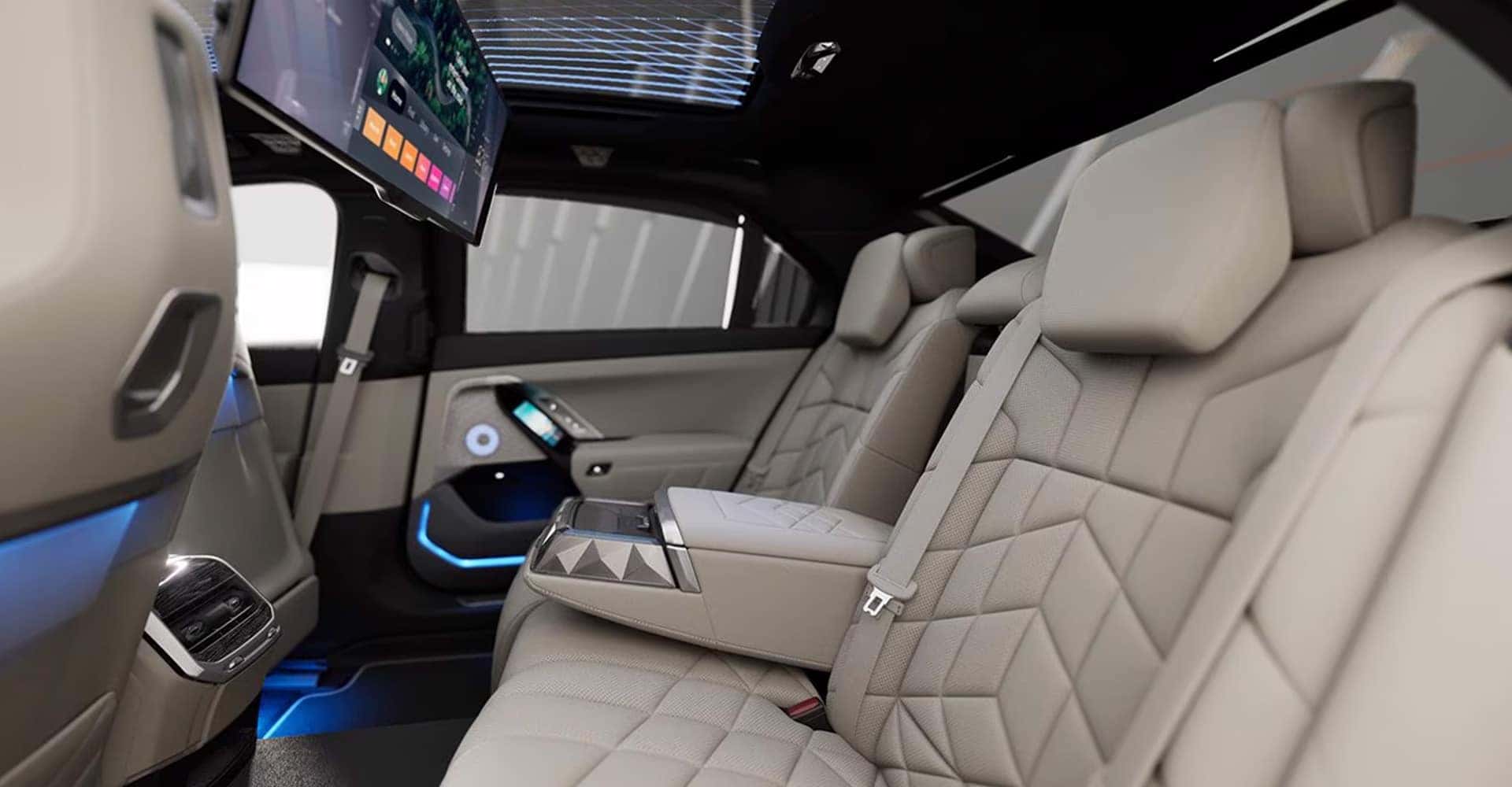 2025 BMW i7 backseats