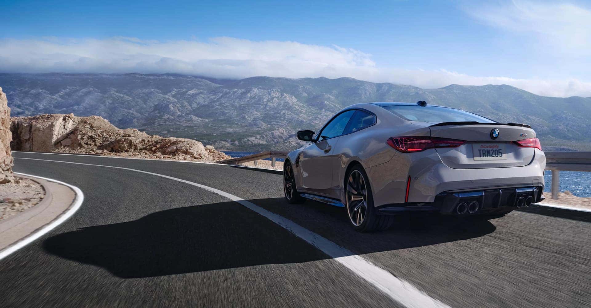 2025 BMW M4 Coupe close up of screen