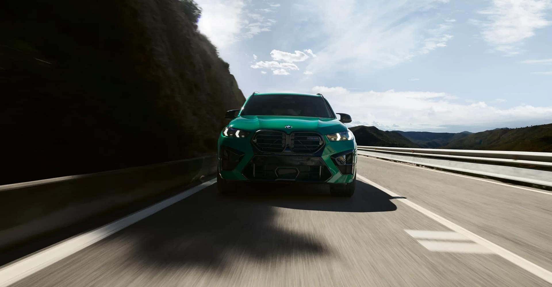 2026-BMW-X5M-green-frontal-view