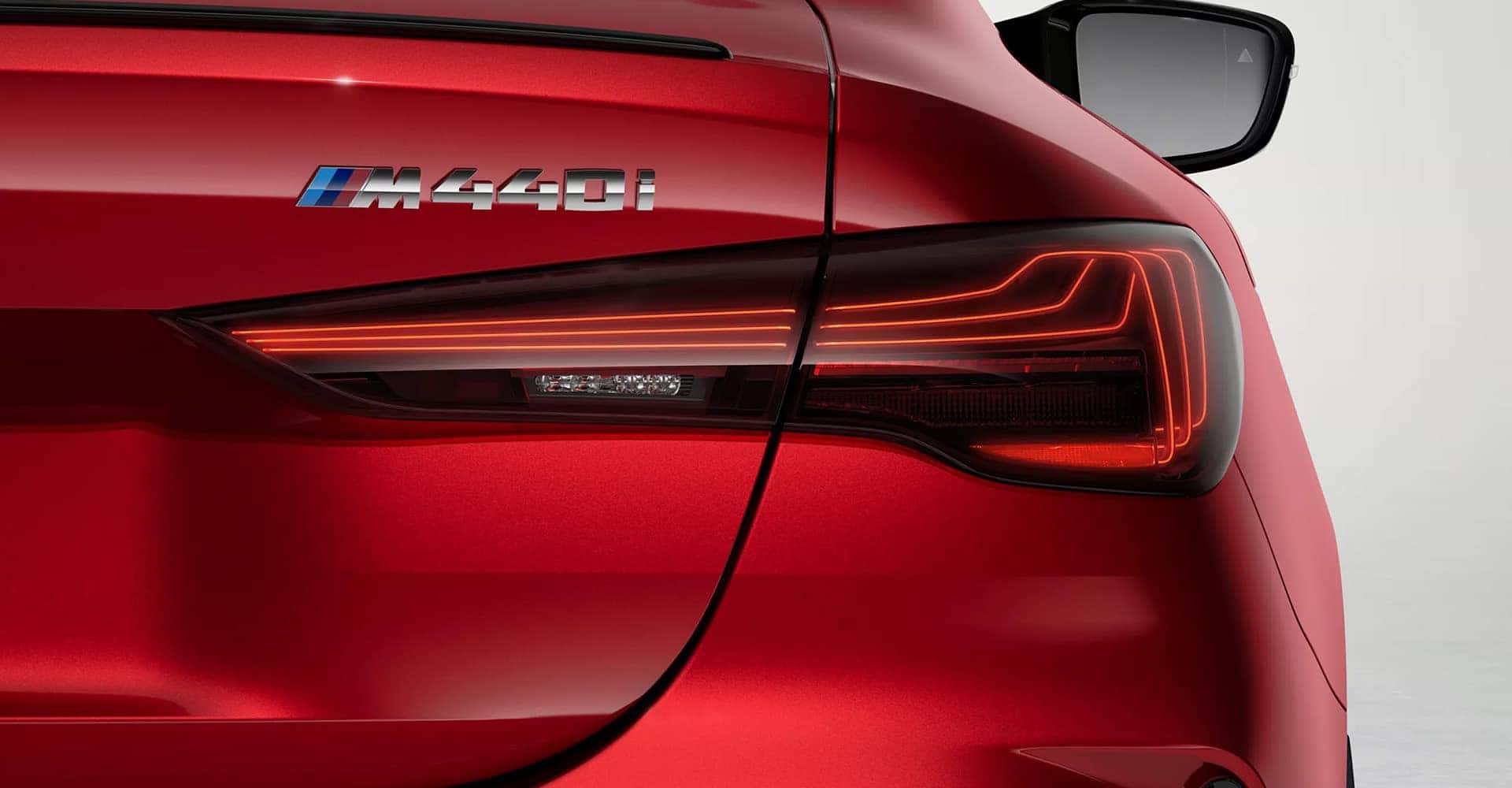 tail-light-red-2027-BMW-M440i