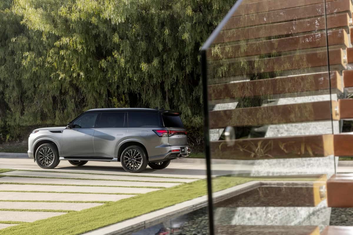 2025 INFINITI QX80