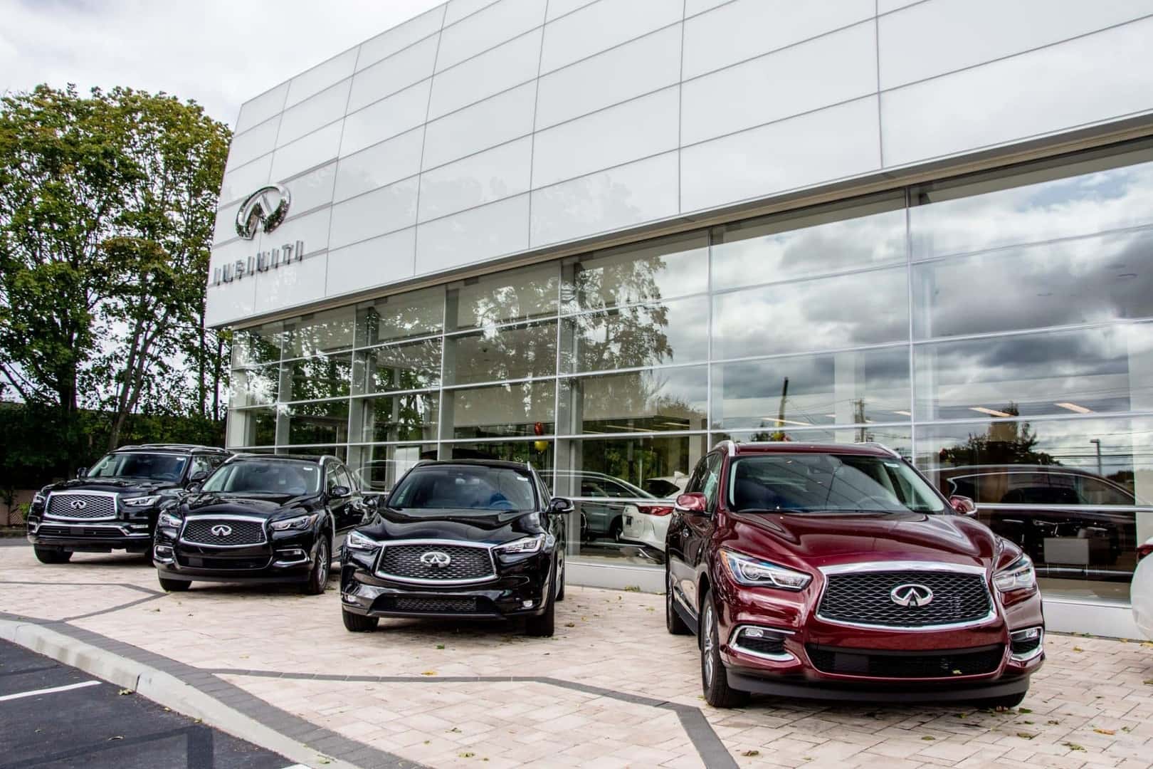 Competition INFINITI Awarded DealerRater's 2023 Dealer of the Year