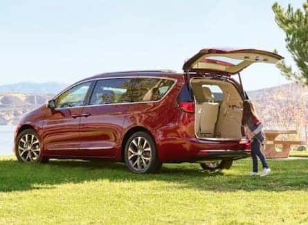 Exterior of the 2019 Chrysler Pacifica Exterior of the 2019 Chrysler Pacifica