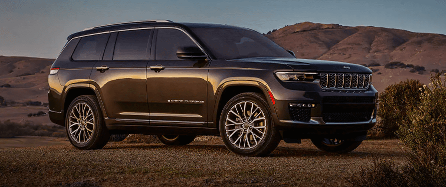 black jeep grand cherokee side profile view
