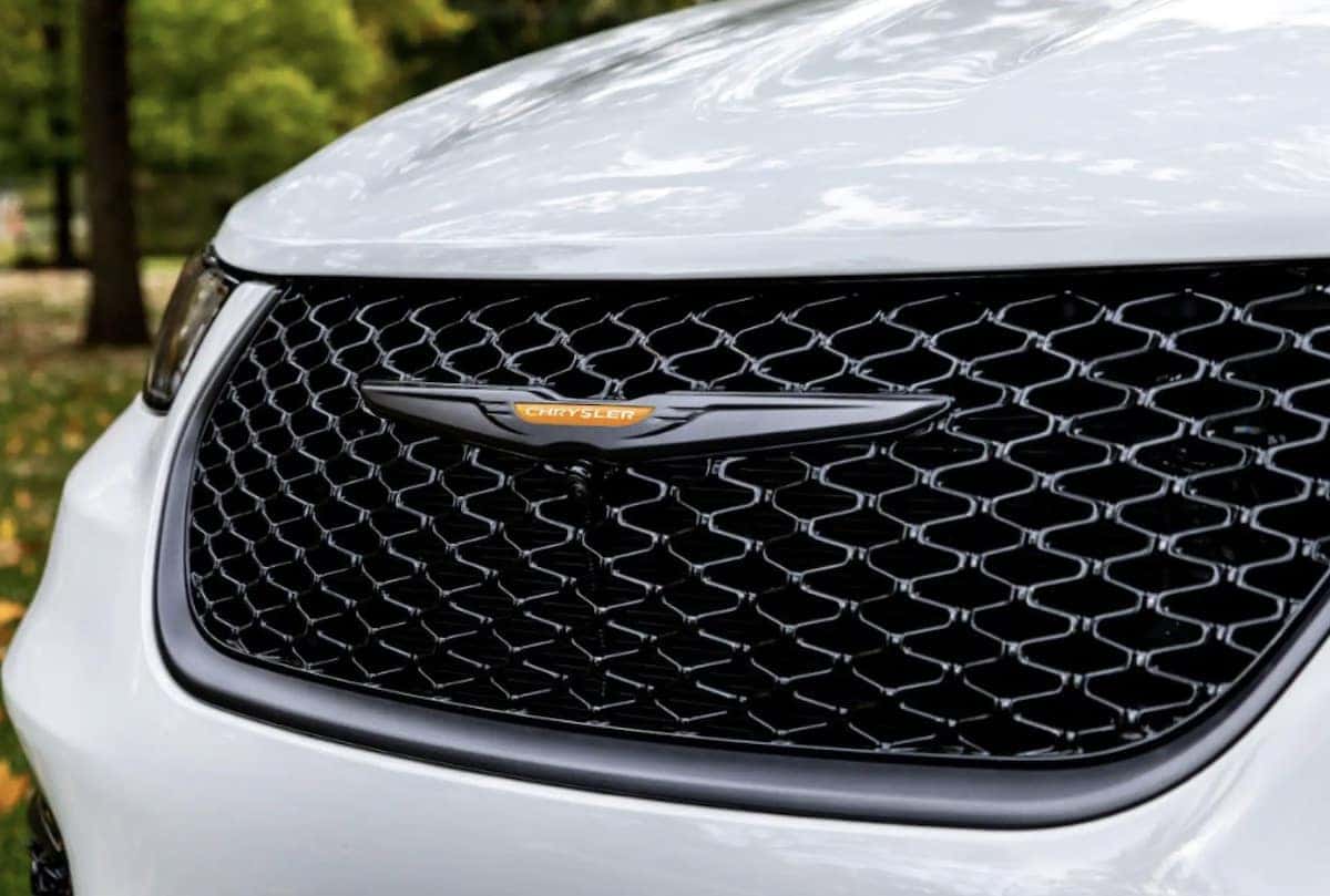 2023 Chrysler Pacifica Grille