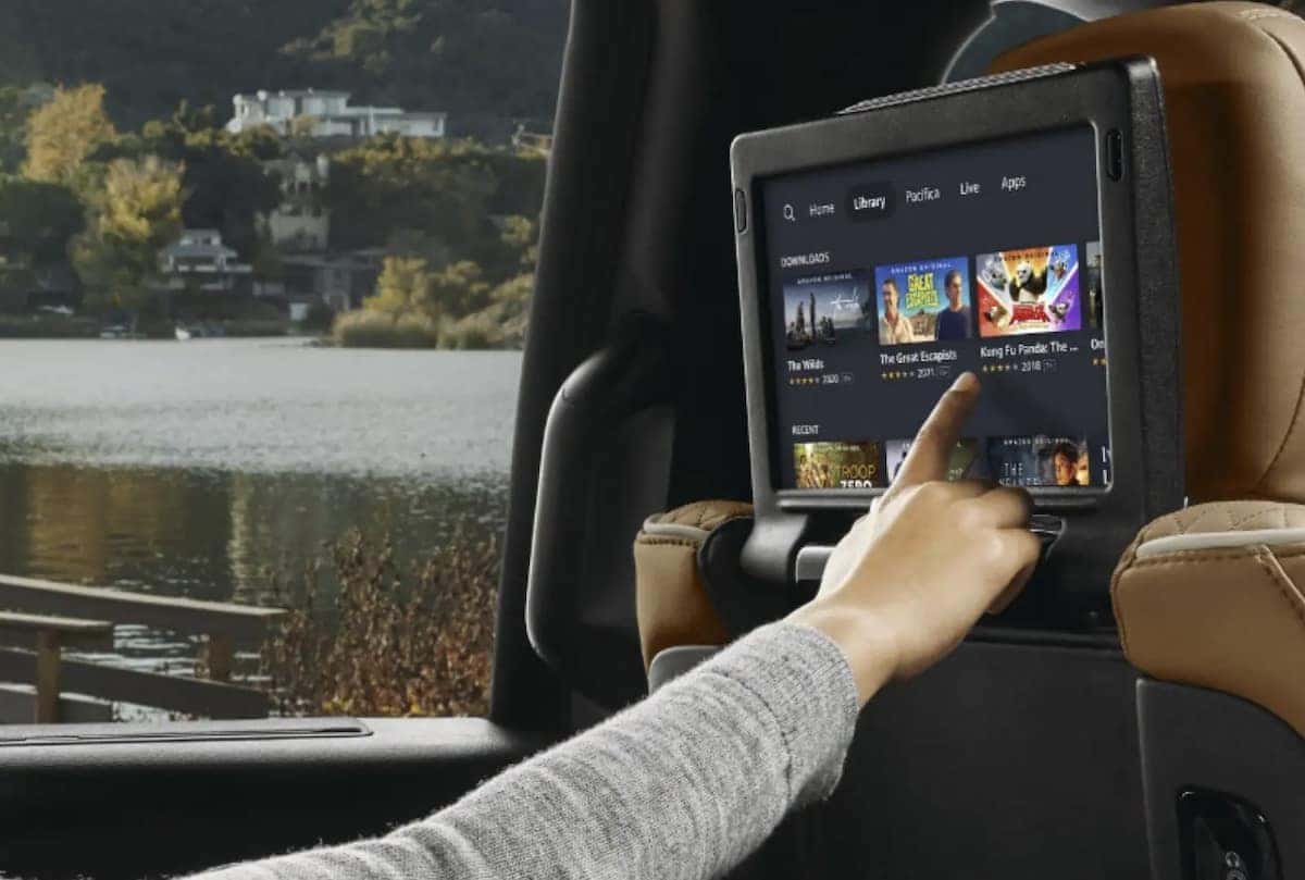2023 Chrysler Pacifica Rear Screen