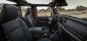 2023 Jeep Gladiator Interior with top down