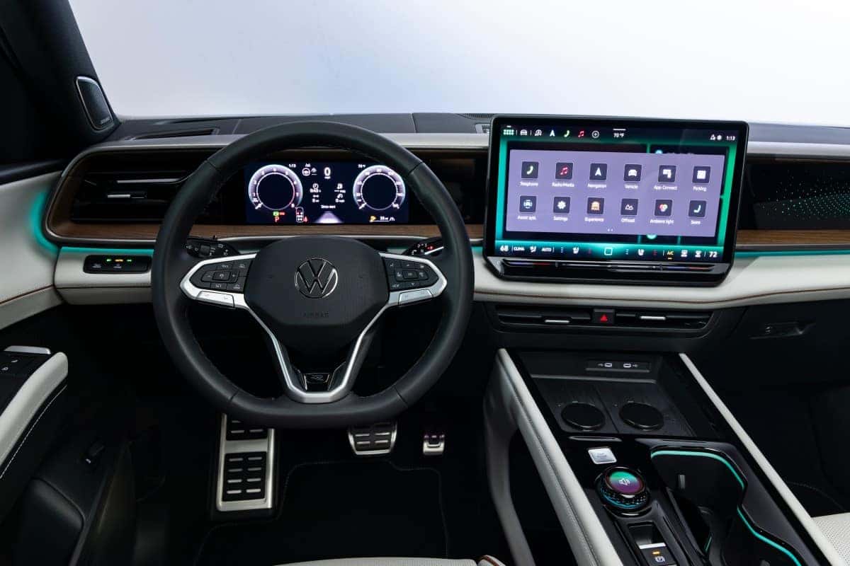 2027 Volkswagen Atlas R-Line interior with 10.25-inch Digital Cockpit Pro and 15-inch touchscreen