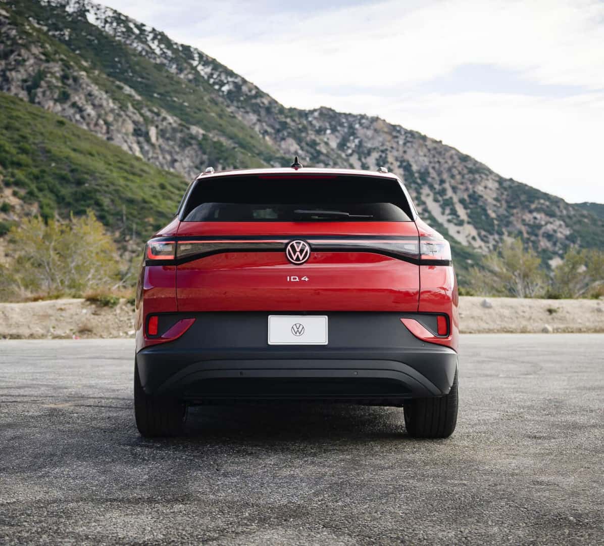 2024 VW ID.4 vs. 2024 Ford Mustang Mach-E: Safety Features
