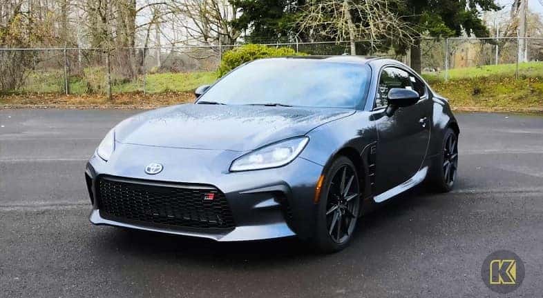 The New Toyota GR86 is a Lightweight Sports Car for Everyone! | Kendall ...