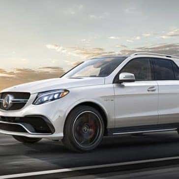2019-Mercedes-Benz-GLE-city-highway