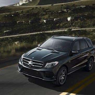2019-Mercedes-Benz-GLE-driving-on-highway