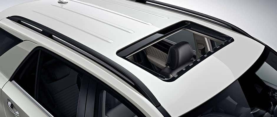 2019-Mercedes-Benz-GLE-sunroof