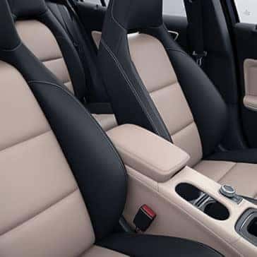 2018-MB-GLA-45-Interior-Gallery-4-364x364