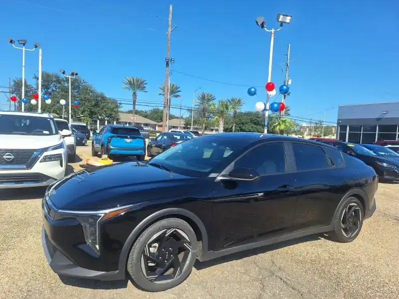 Kia K4 Exterior