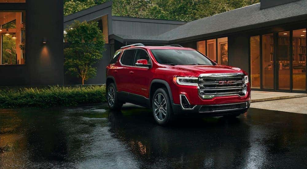 What's the Difference Between the SLE & SLT Acadia?