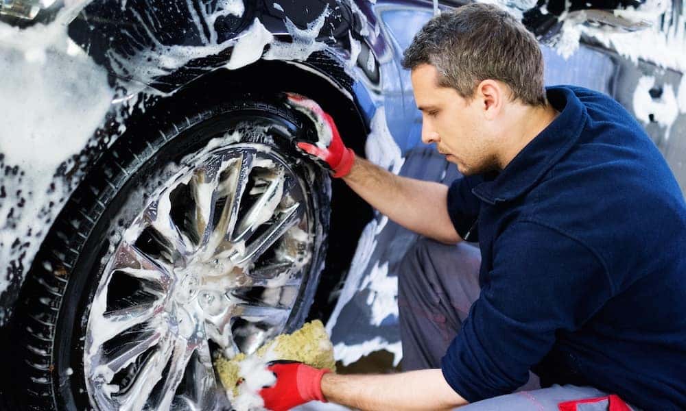 Hand Car Wash vs. Touchless Car Wash