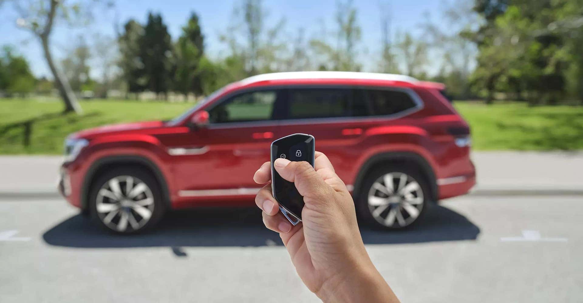 2025 Volkswagon Atlas key fob closeup