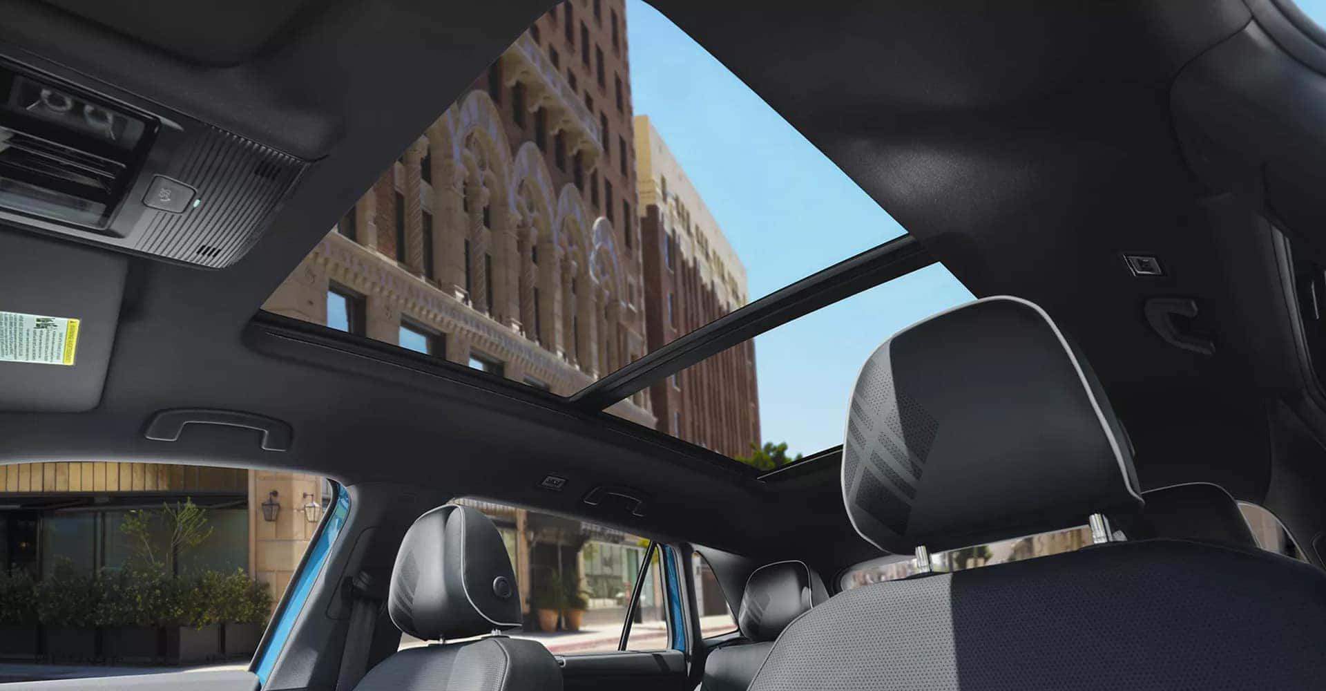 Sunroof 2025 Atlas Cross Sport