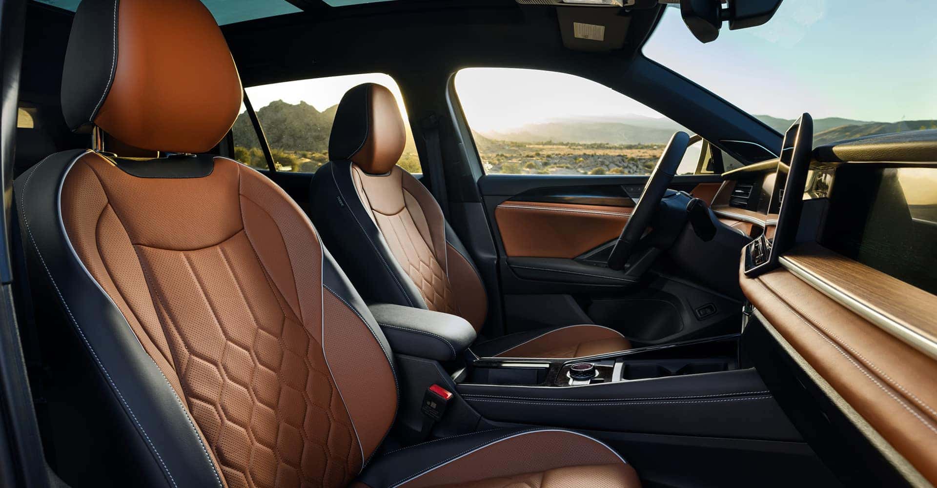 2025 VW Tiguan interior front seats