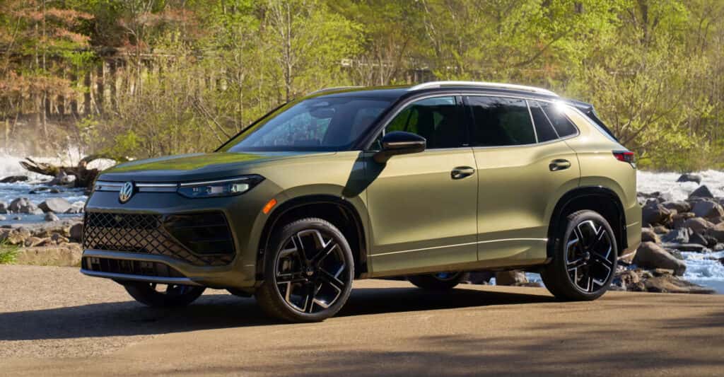 2026-Volkswagen-Tiguan-green
