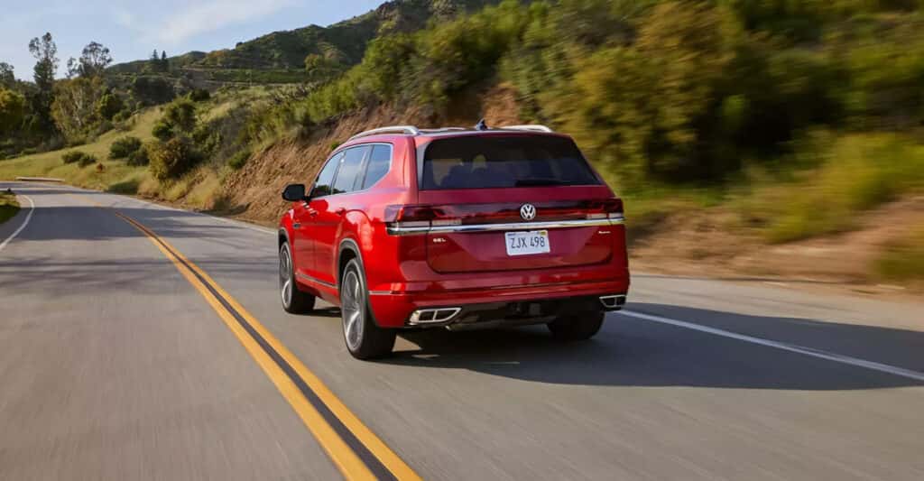 Atlas SEL Premium R-Line with 4MOTION® in Aurora Red
