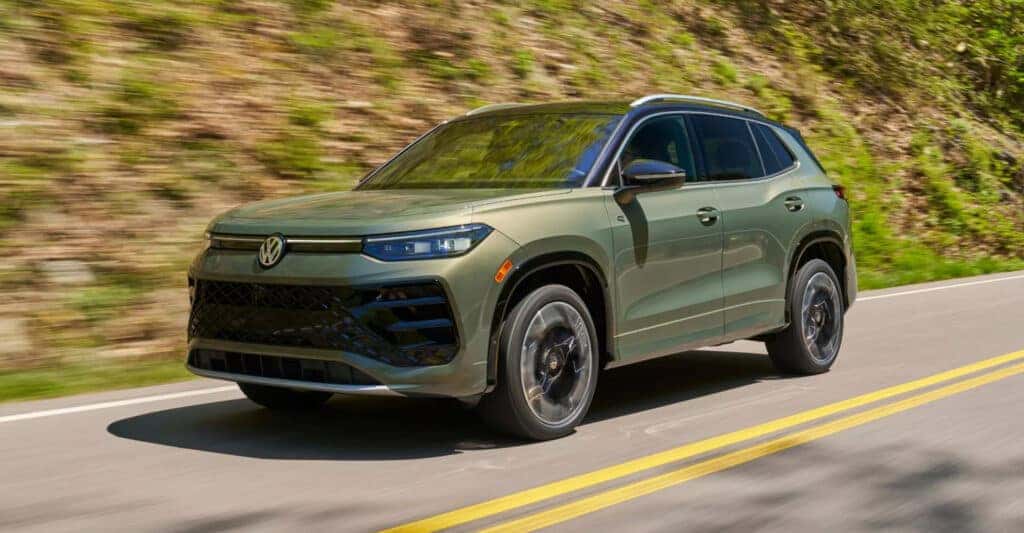 Tiguan SEL R-Line Turbo with 4MOTION® shown in Avocado Green with black roof