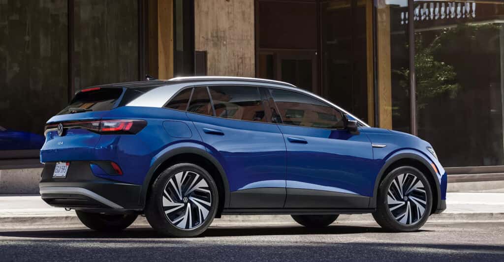 ID.4-AWD-Pro-S-Plus-shown-in-Mountain-Lake-Blue-Metallic