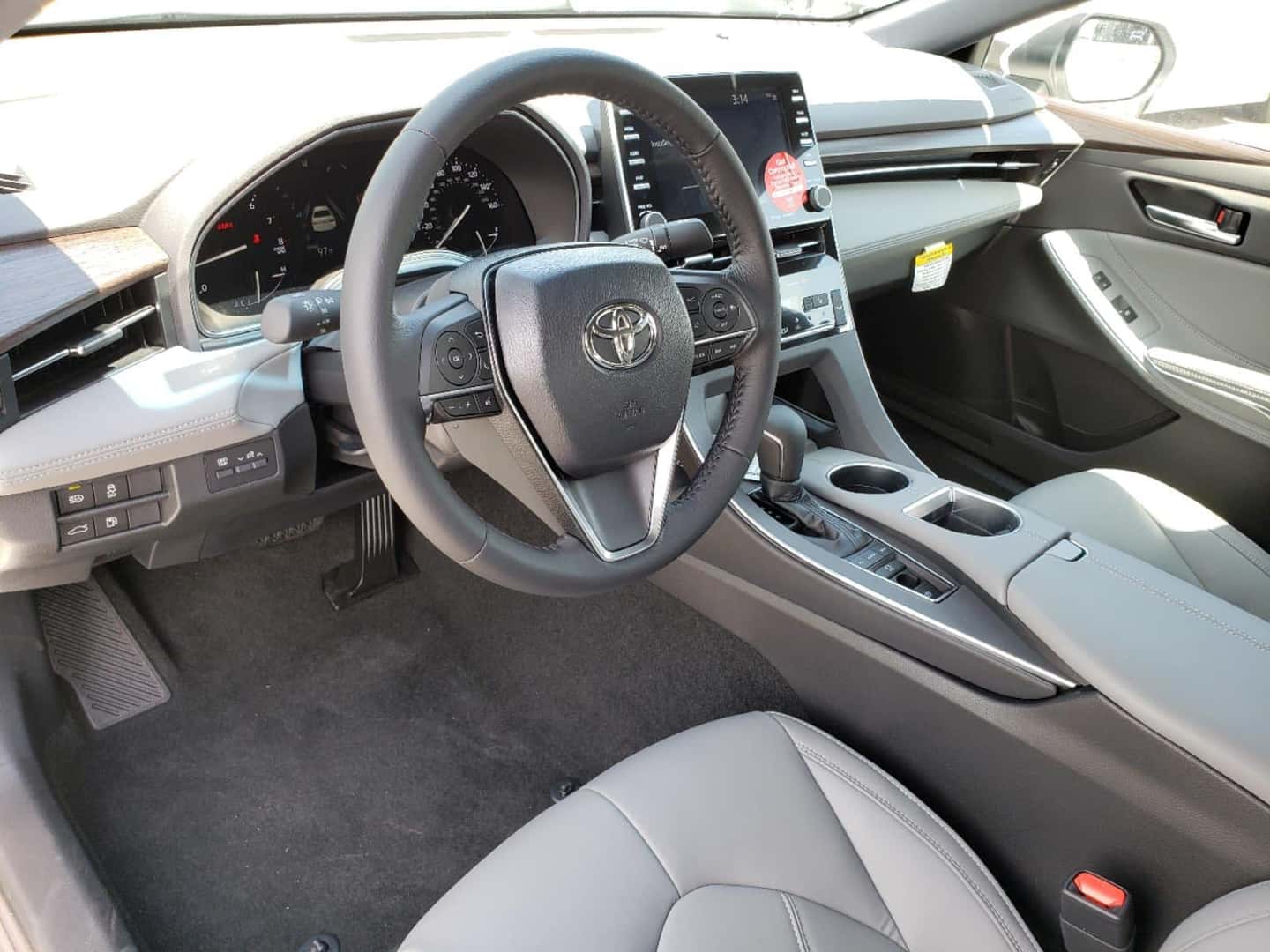 Test drive the new Toyota Avalon.