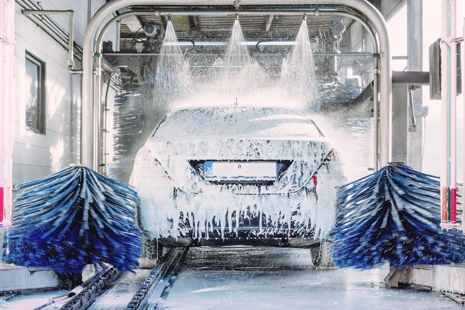 Tunnel vs. Touchless Car Wash