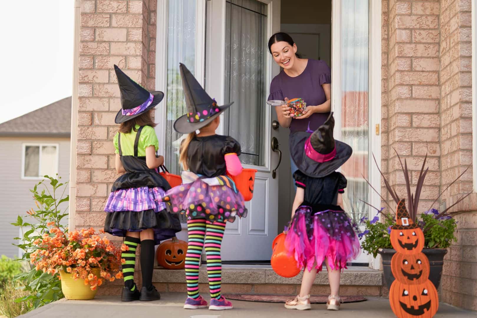 top-5-neighborhoods-to-trick-or-treat-toyota-of-north-charlotte