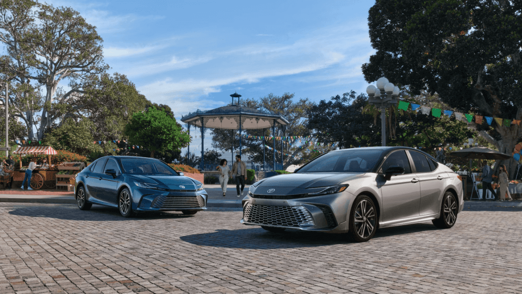 2025 toyota camry price