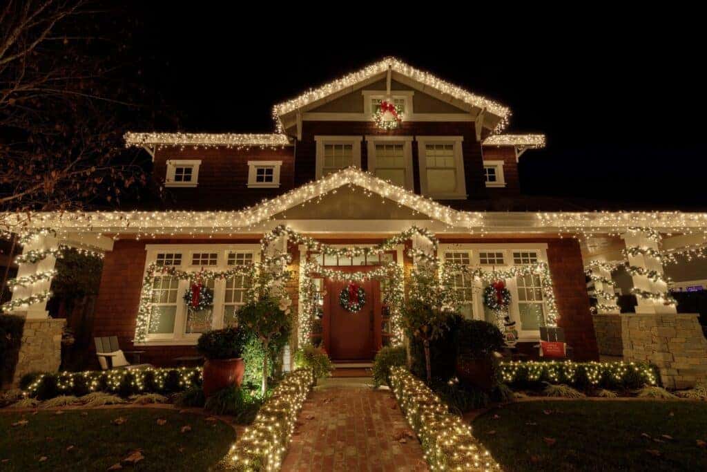 driving around looking at christmas lights