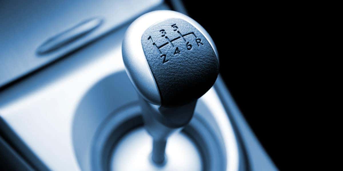 Manual vs Automatic Transmission Advantages and Disadvantages